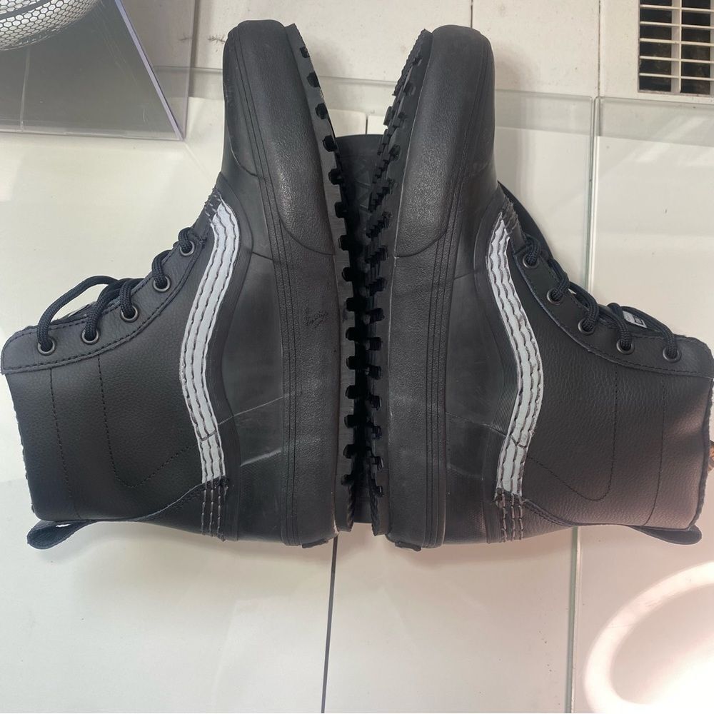 🆕 Vans Standard Mid Snow MTE 'Cole Navin' - Mens 9.5 - Picture 7 of 11